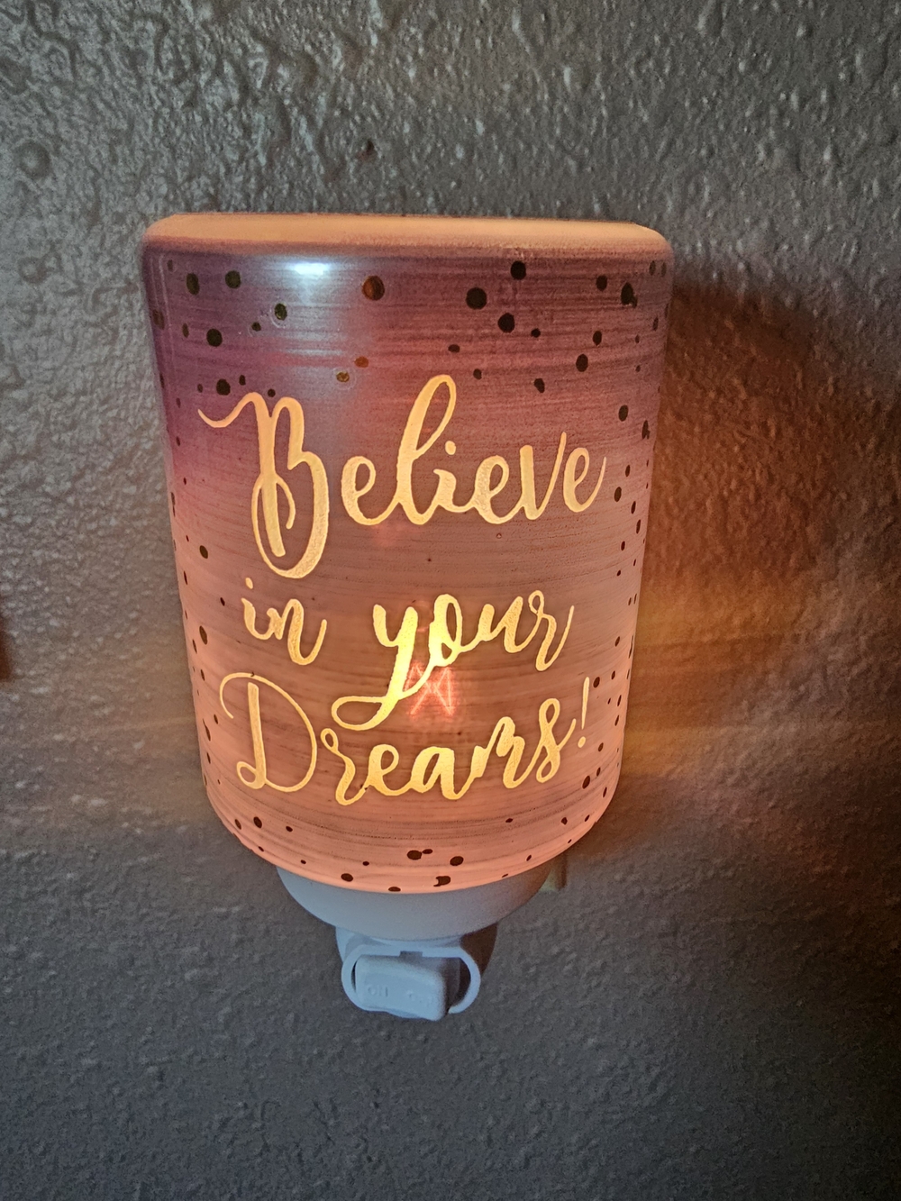 SCENTSY warmer Believe In Your Dreams Plug-In -